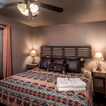 Fifth Dimension, 2 Bedrooms, Wifi, Hot Tub, Game Table, Grill, Sleeps 4 Ruidoso Buitenkant foto