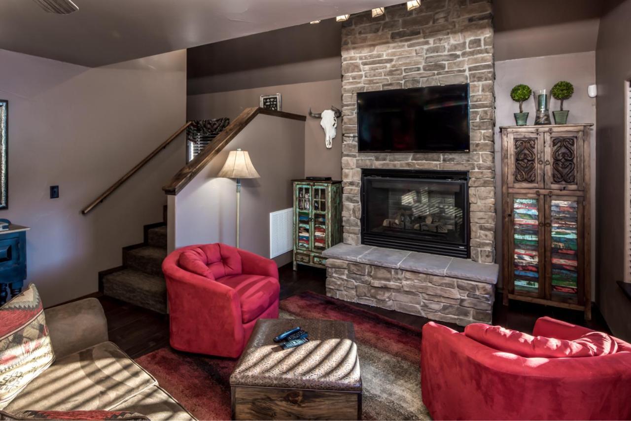 Fifth Dimension, 2 Bedrooms, Wifi, Hot Tub, Game Table, Grill, Sleeps 4 Ruidoso Buitenkant foto