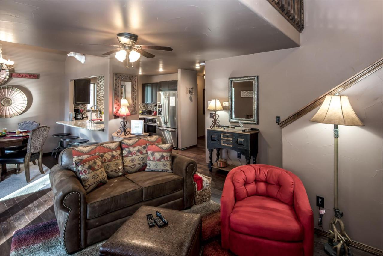 Fifth Dimension, 2 Bedrooms, Wifi, Hot Tub, Game Table, Grill, Sleeps 4 Ruidoso Buitenkant foto
